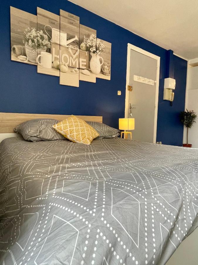Appartement Entier Moissac Centre 30 M2 Calme Avec Cour Interieure Pour Velos A 50M Du Marche De Moissac Buitenkant foto
