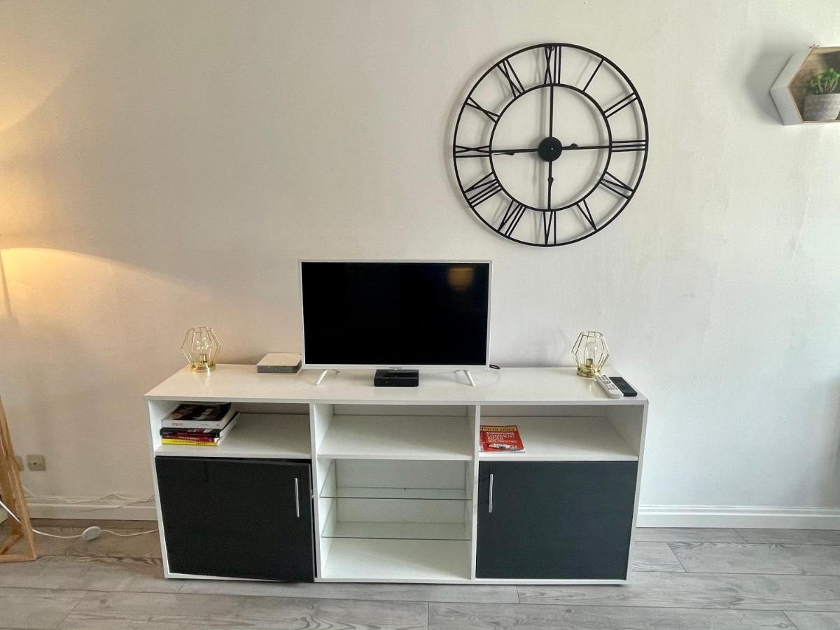 Appartement Entier Moissac Centre 30 M2 Calme Avec Cour Interieure Pour Velos A 50M Du Marche De Moissac Buitenkant foto